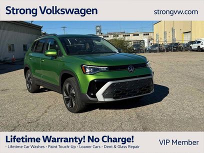 New 2025 Volkswagen Taos SE