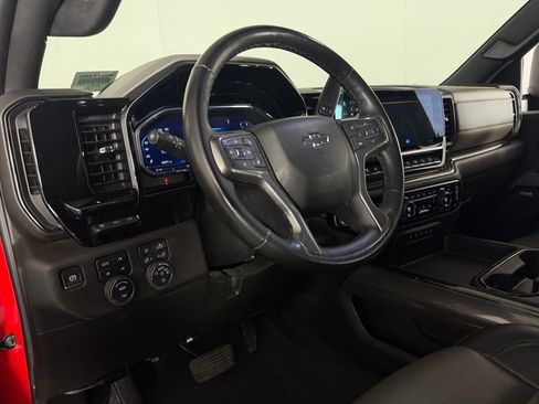 Used 2025 Chevrolet Silverado 2500 ZR2 w/ Technology Package AWD/4WD image 23