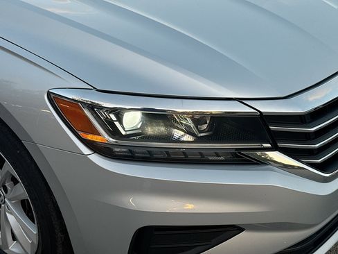 Used 2021 Volkswagen Passat 2.0T S image 33