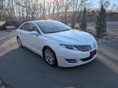 Used 2014 Lincoln MKZ w/ Equipment Group 102A Reserve image 7