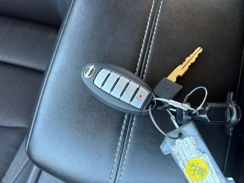 Used 2025 Nissan Altima 2.5 SV FWD image 21