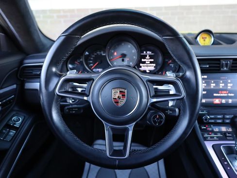 Used 2019 Porsche 911 Carrera 4S AWD/4WD image 27