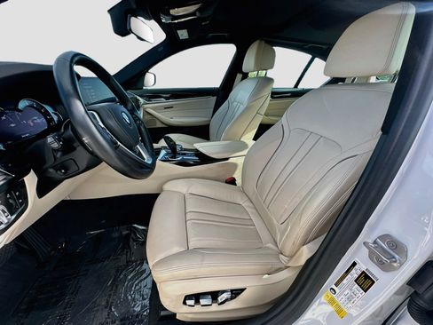Used 2017 BMW 540i RWD image 21