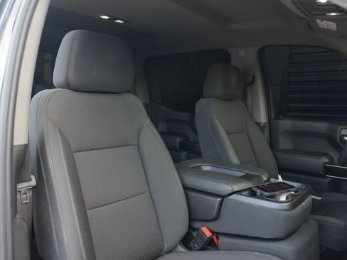 Used 2021 Chevrolet Silverado 1500 Custom Trail Boss w/ Midnight Edition AWD/4WD image 25