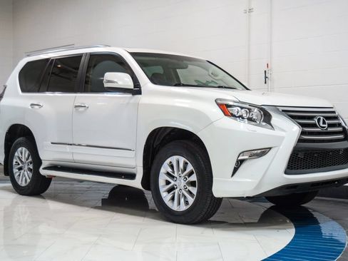 Used 2016 Lexus GX 460 w/ Premium Package AWD/4WD image 5
