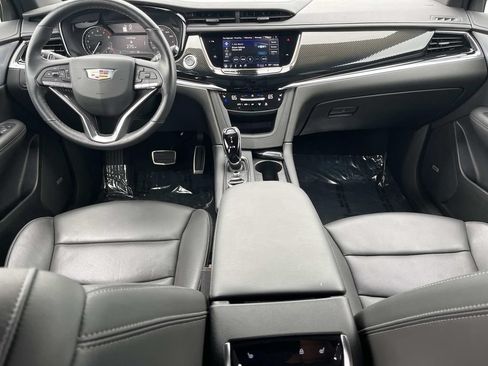 Certified 2025 Cadillac XT6 Sport w/ LPO, Floor Liner Package AWD/4WD image 12