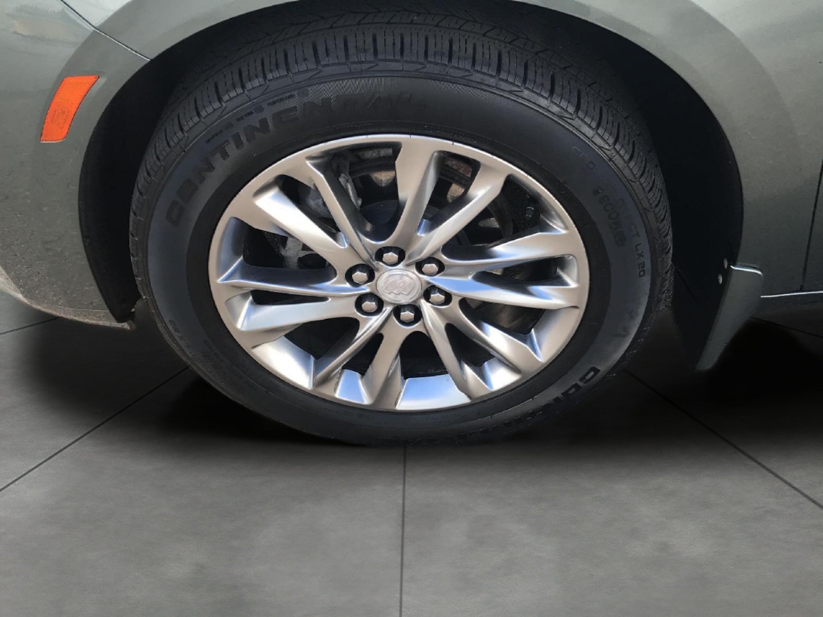 Certified 2022 Buick Enclave Avenir w/ Avenir Technology Package AWD/4WD image 40