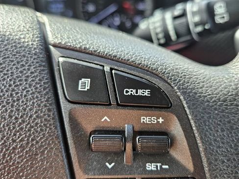 Used 2019 Hyundai Tucson Value AWD/4WD image 12