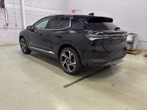 New 2026 Chevrolet Equinox EV LT image 5