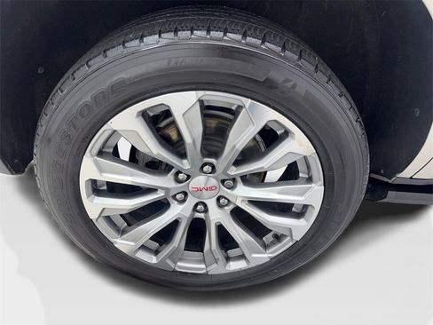 Used 2022 GMC Yukon Denali image 92