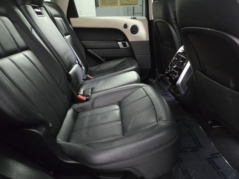 Used 2022 Land Rover Range Rover Sport HSE Silver Edition image 17
