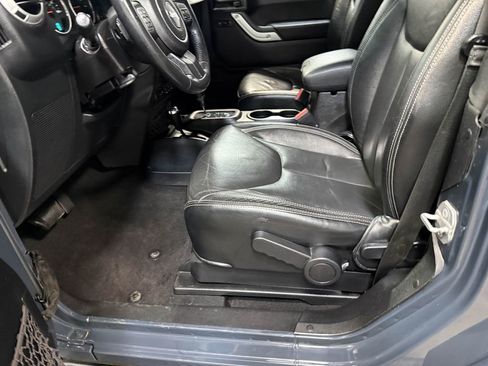 Used 2016 Jeep Wrangler Sahara w/ Dual Top Group image 53