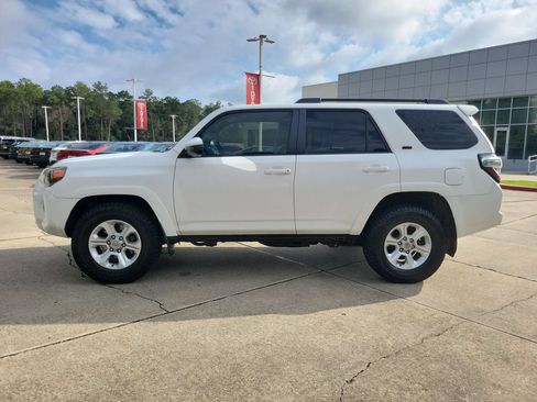 Used 2015 Toyota 4Runner SR5 RWD image 2