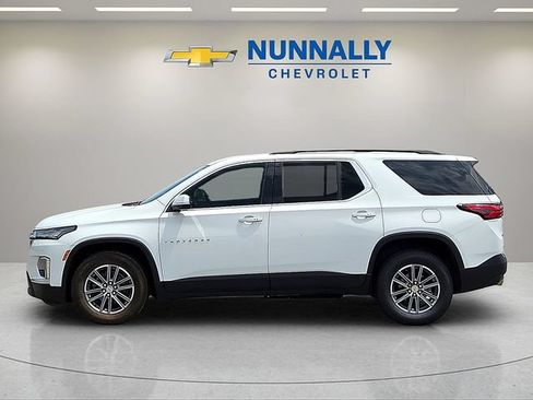 Used 2023 Chevrolet Traverse LT AWD/4WD image 2