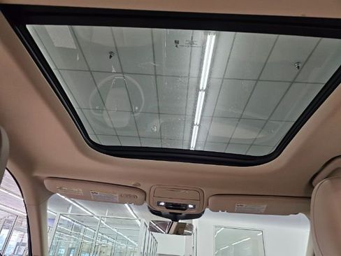 Used 2023 Lincoln Aviator AWD w/ Premium Package image 38