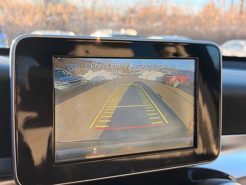 Used 2019 Mercedes-Benz GLC 300 GLC 300 4MATIC Sport Utility 4 image 36