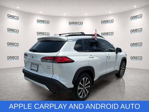 Used 2022 Toyota Corolla Cross XLE w/ Convenience Package AWD/4WD image 7