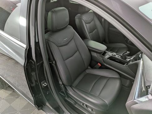 Certified 2022 Cadillac XT5 Premium Luxury image 34