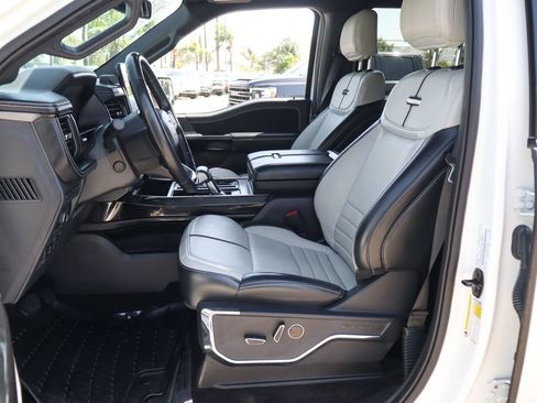Used 2022 Ford F150 Lightning Platinum AWD/4WD image 17