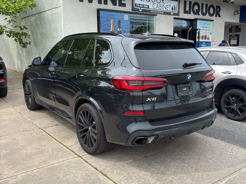 Used 2023 BMW X5 xDrive40i w/ M Sport Package AWD/4WD image 4