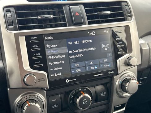 Used 2020 Toyota 4Runner SR5 Premium image 13