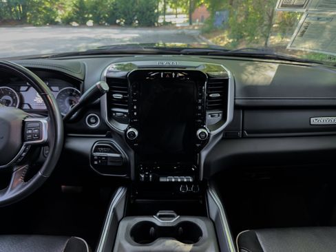 Used 2022 RAM 2500 Laramie AWD/4WD image 10