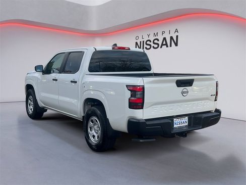 Used 2023 Nissan Frontier S w/ Tow Package image 3
