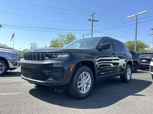 New 2026 Jeep Grand Cherokee Laredo AWD/4WD image 21