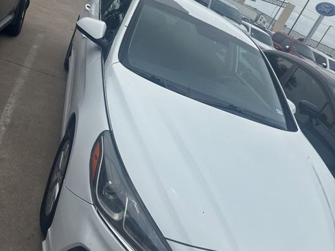Used 2019 Hyundai Sonata SE FWD image 9