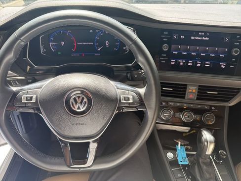 Used 2020 Volkswagen Jetta SEL FWD image 1