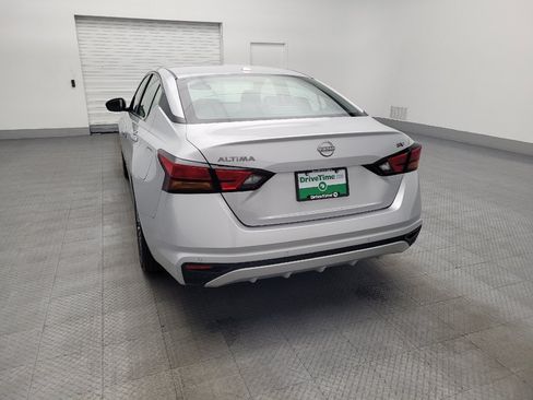 Used 2024 Nissan Altima 2.5 SV FWD image 6