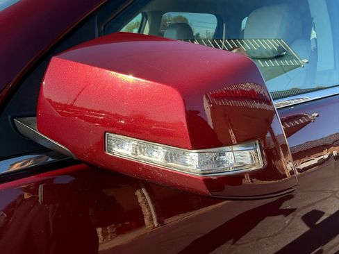 Used 2016 GMC Acadia SLT image 9