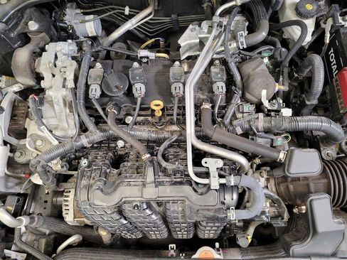 Used 2024 Nissan Altima 2.5 SV image 30