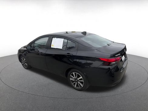 Used 2025 Nissan Versa SV FWD image 10