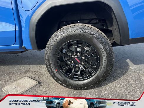 New 2026 GMC Canyon Elevation w/ Convenience Package image 9