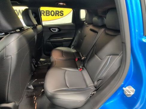 New 2026 Jeep Compass Limited image 25