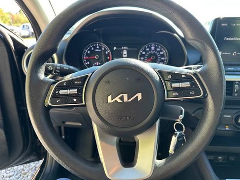 Used 2024 Kia Forte LXS FWD image 23