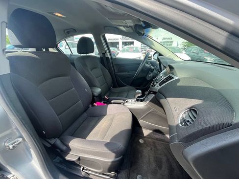 Used 2012 Chevrolet Cruze Eco FWD image 12