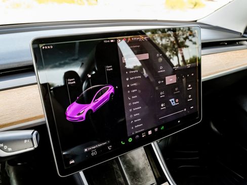 Used 2019 Tesla Model 3 Standard Range Plus RWD image 23