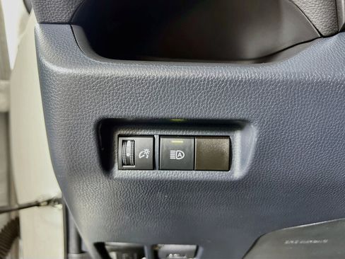 Used 2023 Toyota RAV4 LE AWD/4WD image 10