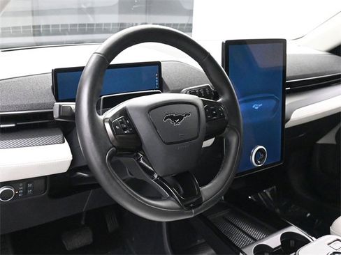Used 2021 Ford Mustang Mach-E Premium image 21