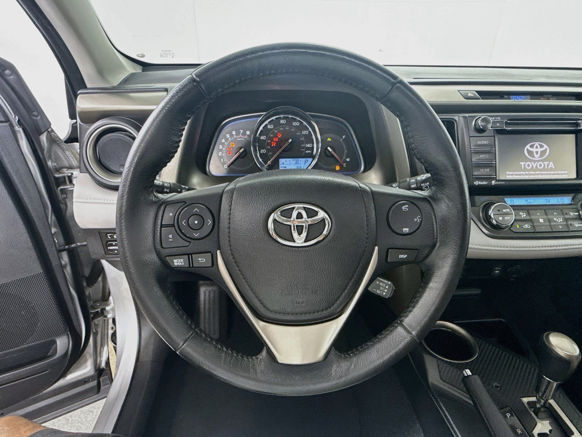 Used 2015 Toyota RAV4 Limited FWD image 12