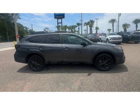 Used 2024 Subaru Outback Onyx Edition AWD/4WD image 9