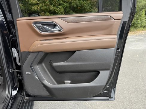 Certified 2024 Chevrolet Suburban High Country w/ Premium Package 2 image 60