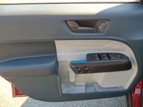 New 2025 Ford Maverick XLT w/ 4K Tow Package image 11