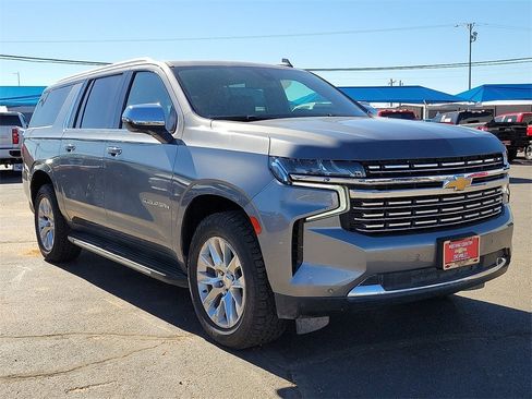 Used 2022 Chevrolet Suburban Premier image 6