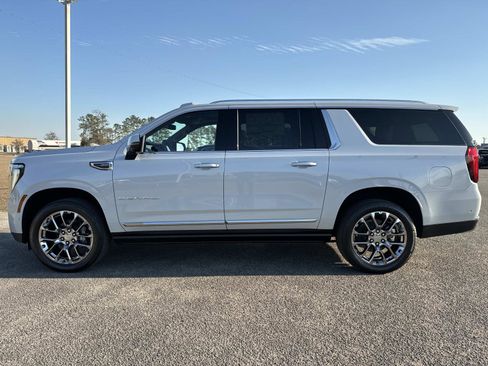New 2026 GMC Yukon XL Denali w/ Sun & Power Step Package image 6
