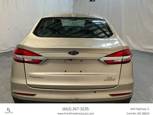 Used 2019 Ford Fusion SE image 6