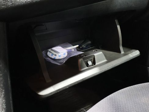 Used 2012 Chrysler 200 LX image 28