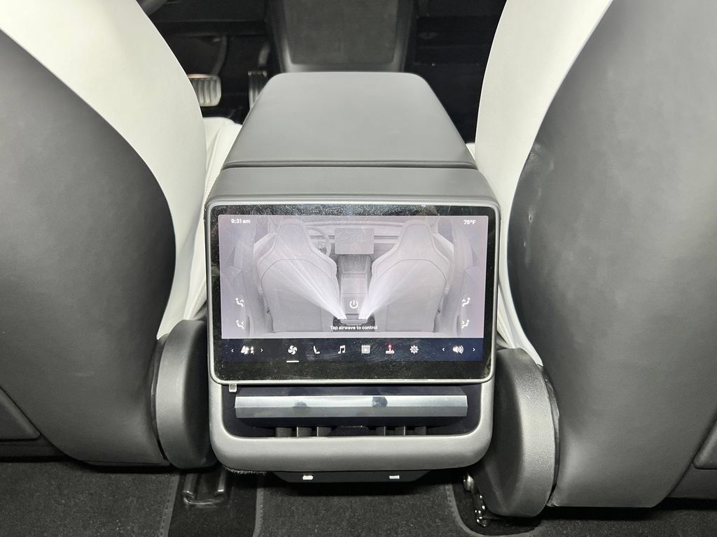 Used 2025 Tesla Model 3 Performance AWD/4WD image 19